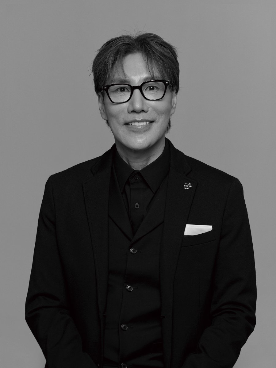 Dr. Giwoong Hong